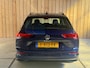 Volkswagen Golf Variant 1.0 TSI Life Achteruitrijcamera | Apple CarPlay/Android Auto | Adaptieve cruise control | Climate control | LED verlichting | Navigatiesysteem | Parkeersensoren voor en achter