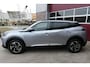 Peugeot e-2008 EV Allure Pack 50 kWh, 360 camera, Carplay, 3 Fase, Navi, Cruise, Lane Assist, Rijklaarprijs incl. garantie.