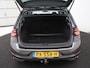 Volkswagen Golf 1.5 TSI Highline Business R | Adaptive cruise | Stoelverwarming | Climate control | Navigatie | Carplay | Virtueel dashboard | Park assist | Trekhaak | 17" velgen