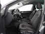 Volkswagen Golf 1.5 TSI Highline Business R | Adaptive cruise | Stoelverwarming | Climate control | Navigatie | Carplay | Virtueel dashboard | Park assist | Trekhaak | 17" velgen