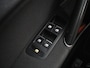 Volkswagen Golf 1.5 TSI Highline Business R | Adaptive cruise | Stoelverwarming | Climate control | Navigatie | Carplay | Virtueel dashboard | Park assist | Trekhaak | 17" velgen
