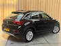 Volkswagen T-Roc 1.0 TSI Life Business Achteruitrijcamera | Apple CarPlay/Android Auto | Adaptieve cruise control | Climate control | DAB ontvangst | Digitale cockpit | LED koplampen | Voorstoelen verwarmd | Parkeersensoren voor en achter