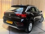 Volkswagen T-Roc 1.0 TSI Life Business Achteruitrijcamera | Apple CarPlay/Android Auto | Adaptieve cruise control | Climate control | DAB ontvangst | Digitale cockpit | LED koplampen | Voorstoelen verwarmd | Parkeersensoren voor en achter
