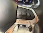 Volkswagen T-Roc 1.0 TSI Life Business Achteruitrijcamera | Apple CarPlay/Android Auto | Adaptieve cruise control | Climate control | DAB ontvangst | Digitale cockpit | LED koplampen | Voorstoelen verwarmd | Parkeersensoren voor en achter