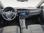 Toyota Auris 1.8 Hybrid Business | 1e Eigenaar | Panoramadak | Trekhaak | Achteruitrijcamera | Stoelverwarming | Dealer onderhouden | 12 maanden garantie! |