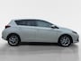 Toyota Auris 1.8 Hybrid Business | 1e Eigenaar | Panoramadak | Trekhaak | Achteruitrijcamera | Stoelverwarming | Dealer onderhouden | 12 maanden garantie! |