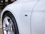 BMW 3-Serie 318i M Sport *Schuif/Kantel | Alcantara | LED | Groot scherm | Cruise | Keyless | Navi | Clima | 18" LM | Parkeersensoren | Bluetooth*