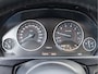 BMW 3-Serie 318i M Sport *Schuif/Kantel | Alcantara | LED | Groot scherm | Cruise | Keyless | Navi | Clima | 18" LM | Parkeersensoren | Bluetooth*
