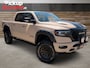 Dodge Ram 1500 5.7 V8 4x4 Crew Cab ,TAUPE , VERHOOGD , GT , ENIGSTE IN NEDERLAND TANK PAINT