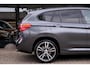 BMW X1 sDrive20i Centennial High Executive|Rijklaar!|M-Sport|Pano|HUD|Camera|Trekhaak|Stoelverwarming