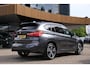 BMW X1 sDrive20i Centennial High Executive|Rijklaar!|M-Sport|Pano|HUD|Camera|Trekhaak|Stoelverwarming