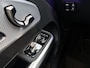 Mercedes-Benz CLA Shooting Brake 180 Business Solution AMG | Premium pakket | Nightpakket | Trekhaak | Vast panoramadak | 18" vijfspaaks lichtmetalen AMG-velgen | Sportstoelen | Massage functie | URBAN GUARD |