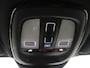 Volvo V60 T8 AWD Plus Dark | Trekhaak | Panoramadak | HUD | 360° Camera |