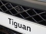 Volkswagen Tiguan R-Line Edition 1.5 eHybrid 204 PK | Trekhaak | 20" inch velgen | Panoramadak | Massagestoelen | Headup display |