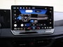 Volkswagen Tiguan Limited Edition 1.5 eHybrid 204 PK | Navigatie | Climate control | 18" velgen | Trekhaak |