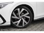 Volkswagen Golf 1.5 eTSI R-Line Business+