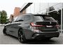 BMW 3-Serie Touring 330e xDrive 292pk M-Sport Dravit Pano Trekhaak Carbon Head-Up Laser 19-Inch VOL!