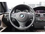 BMW 3-Serie Coupé 320i Corporate Lease Business NL Auto/Stoelverwarming/Navigatie/Cruise control/Climate control/Parkeersensoren/Bluetooth/Led/Licht metalen velgen