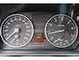 BMW 3-Serie Coupé 320i Corporate Lease Business NL Auto/Stoelverwarming/Navigatie/Cruise control/Climate control/Parkeersensoren/Bluetooth/Led/Licht metalen velgen