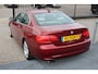 BMW 3-Serie Coupé 320i Corporate Lease Business NL Auto/Stoelverwarming/Navigatie/Cruise control/Climate control/Parkeersensoren/Bluetooth/Led/Licht metalen velgen