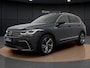 Volkswagen Tiguan 1.5 TSI R-Line | Pano Dak | Trekhaak | ACC | Elek. Achterklep | Matrix LED | Carplay | Spiegelpakket | 19'' |