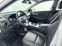 Hyundai Kona Electric EV Limited 64 kWh | Electrische verstelbare stoel | Leder | Stoelverwarming & Verkoeling | Premium Audio | Warmtepomp | Head up |