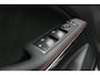 Mercedes-Benz GLA AMG 45 4MATIC Premium Plus / UNIEK / Panoramadak / AMG Performance sport-uitlaat / Stoelverwarming / Achteruitrijcamera / LED High Performance koplampen / Cruise Control / 20'' LMV / Rode remzadels