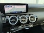 Mercedes-Benz A-klasse 180 AMG-Line|HuD|Keyless|Memory|Pano|Sfeer