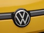 Volkswagen T-Roc R-Line First Edition 1.5 eTSI 150 PK | Trekhaak | Elektrische Achterklep | 360 Camera | Head-Up Display | Stoel- & Stuurverwarming |