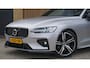 Volvo S60 2.0 163pk B3 R-Design & Style-Pack Pano.Dak *Black Style* Leder ACC Virtual Cockpit BLIS 19inch LM Stoel/Stuurwiel V.W. *NL auto* Unieke staat!