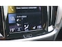 Volvo S60 2.0 163pk B3 R-Design & Style-Pack Pano.Dak *Black Style* Leder ACC Virtual Cockpit BLIS 19inch LM Stoel/Stuurwiel V.W. *NL auto* Unieke staat!