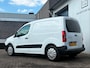 Peugeot Partner 1.6VTi 100pk BENZINE 3-pers. Dakluik MARGE!