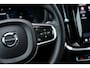Volvo V60 2.0 T6 Plug-in hybrid AWD Ultra Dark | Adaptive Cruise Control | Head Up Display | 360 Camera | Schuif -/ Kanteldak | 19 Inch | Sportstoelen | Harman Kardon Audio | Memory | Adaptieve Koplampen |