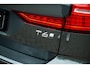 Volvo V60 2.0 T6 Plug-in hybrid AWD Ultra Dark | Adaptive Cruise Control | Head Up Display | 360 Camera | Schuif -/ Kanteldak | 19 Inch | Sportstoelen | Harman Kardon Audio | Memory | Adaptieve Koplampen |