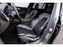 Volvo V60 2.0 T6 Plug-in hybrid AWD Ultra Dark | Adaptive Cruise Control | Head Up Display | 360 Camera | Schuif -/ Kanteldak | 19 Inch | Sportstoelen | Harman Kardon Audio | Memory | Adaptieve Koplampen |