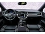 Volvo V60 2.0 T6 Plug-in hybrid AWD Ultra Dark | Adaptive Cruise Control | Head Up Display | 360 Camera | Schuif -/ Kanteldak | 19 Inch | Sportstoelen | Harman Kardon Audio | Memory | Adaptieve Koplampen |