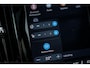 Volvo V60 2.0 T6 Plug-in hybrid AWD Ultra Dark | Adaptive Cruise Control | Head Up Display | 360 Camera | Schuif -/ Kanteldak | 19 Inch | Sportstoelen | Harman Kardon Audio | Memory | Adaptieve Koplampen |
