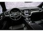Volvo V60 2.0 T6 Plug-in hybrid AWD Ultra Dark | Black Edition | Adaptive Cruise Control | Head Up Display | 360 Camera | Schuif -/ Kanteldak | 19 Inch | Sportstoelen | Harman Kardon Audio | Memory | Adaptieve Koplampen |