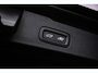Volvo V60 2.0 T6 Plug-in hybrid AWD Ultra Dark | Black Edition | Adaptive Cruise Control | Head Up Display | 360 Camera | Schuif -/ Kanteldak | 19 Inch | Sportstoelen | Harman Kardon Audio | Memory | Adaptieve Koplampen |