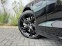 Volvo V60 2.0 T6 Plug-in hybrid AWD Ultra Dark | Black Edition | Adaptive Cruise Control | Head Up Display | 360 Camera | Schuif -/ Kanteldak | 19 Inch | Sportstoelen | Harman Kardon Audio | Memory | Adaptieve Koplampen |