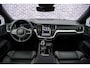Volvo V60 2.0 T6 Plug-in hybrid AWD Ultra Dark | Adaptive Cruise Control | Head Up Display | 360 Camera | Schuif -/ Kanteldak | 19 Inch | Sportstoelen | Harman Kardon Audio | Memory | Adaptieve Koplampen |
