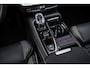 Volvo V60 2.0 T6 Plug-in hybrid AWD Ultra Dark | Adaptive Cruise Control | Head Up Display | 360 Camera | Schuif -/ Kanteldak | 19 Inch | Sportstoelen | Harman Kardon Audio | Memory | Adaptieve Koplampen |