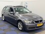 BMW 3-Serie Touring 318i / PANORAMADAK / AUTOMAAT / NETTE AUTO