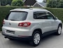 Volkswagen Tiguan 1.4 TSI Sport&Style | 18 INCH SPORTVELGEN | STOELVERWARMING | PARKEERSENSOREN ACHTER