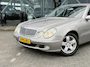 Mercedes-Benz E-klasse 200 K. Elegance volledige onderhoudshistorie
