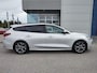 Ford Focus Wagon 1.0 EcoBoost Hybrid ST Line Adaptive cruise control | Voorruitverwarming | Stoel en stuur verwarming | Navigatie | Carplay |