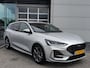 Ford Focus Wagon 1.0 EcoBoost Hybrid ST Line Adaptive cruise control | Voorruitverwarming | Stoel en stuur verwarming | Navigatie | Carplay |