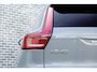 Volvo XC40 2.0 B3 Plus Dark | Adaptieve Cruise Control | 360° Parkeercamera | Standkachel | Donker Getint Glas | Dodehoek Detectie | Stoel-/Stuurverwarming | Trekhaak |