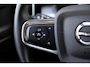 Volvo XC40 2.0 B3 Plus Dark | Adaptieve Cruise Control | 360° Parkeercamera | Standkachel | Donker Getint Glas | Dodehoek Detectie | Stoel-/Stuurverwarming | Trekhaak |