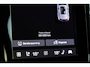 Volvo XC40 2.0 B3 Plus Dark | Adaptieve Cruise Control | 360° Parkeercamera | Standkachel | Donker Getint Glas | Dodehoek Detectie | Stoel-/Stuurverwarming | Trekhaak |